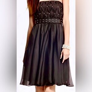 White House Black Market sleeveless dress size 2